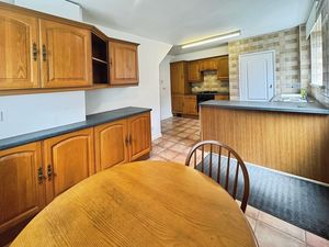 Kitchen- click for photo gallery